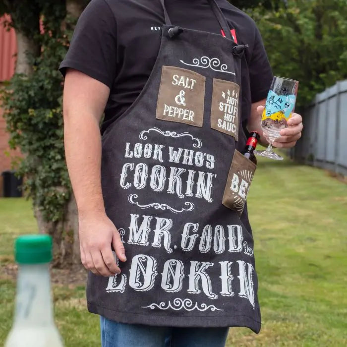 Ποδιά BBQ Look Who's Cookin' Mr Good Lookin', Boxer Gifts
