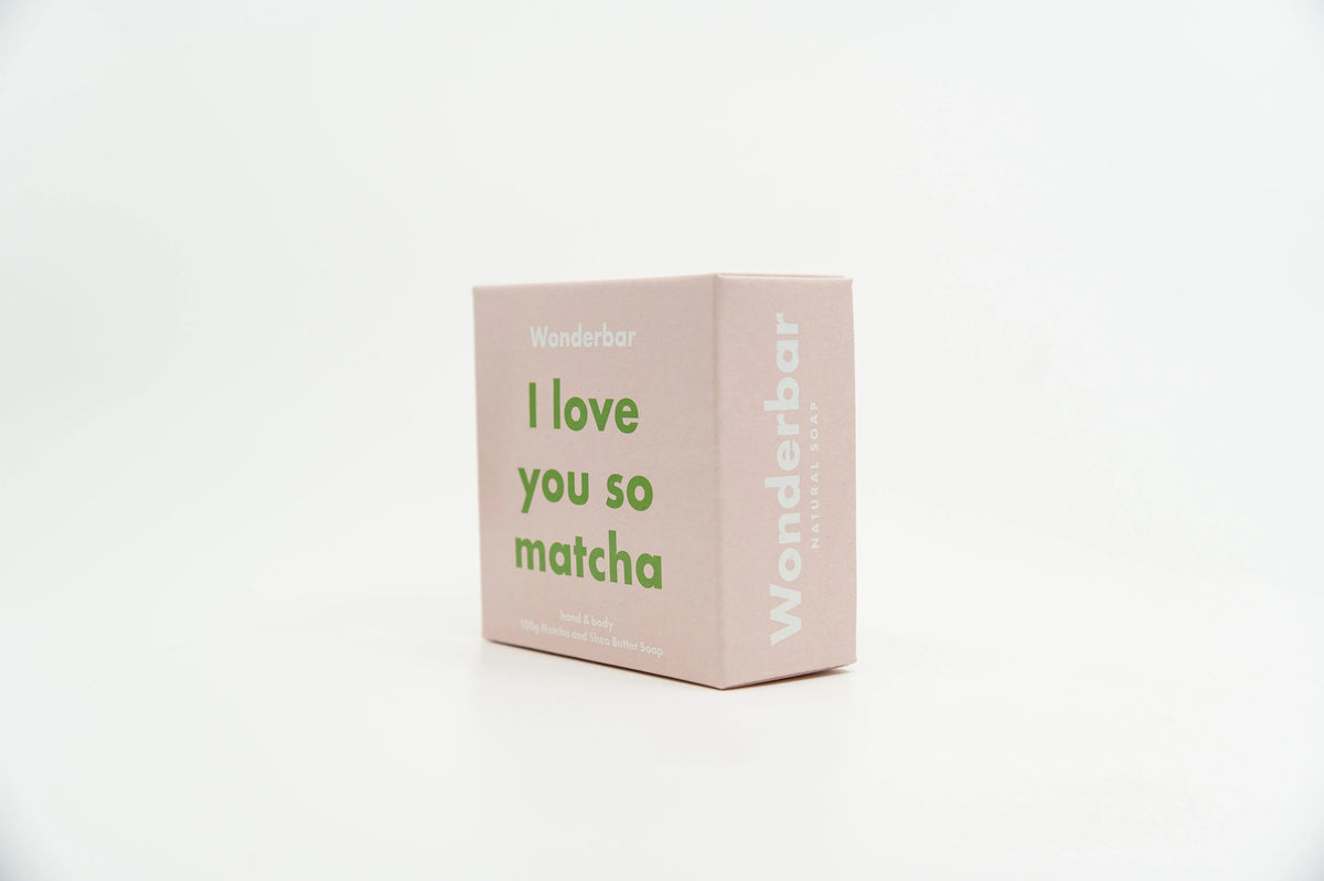 Λεπτομέρεια χειροποίητου σαπουνιού Matcha με αντιοξειδωτικά - Phos & Gaia
