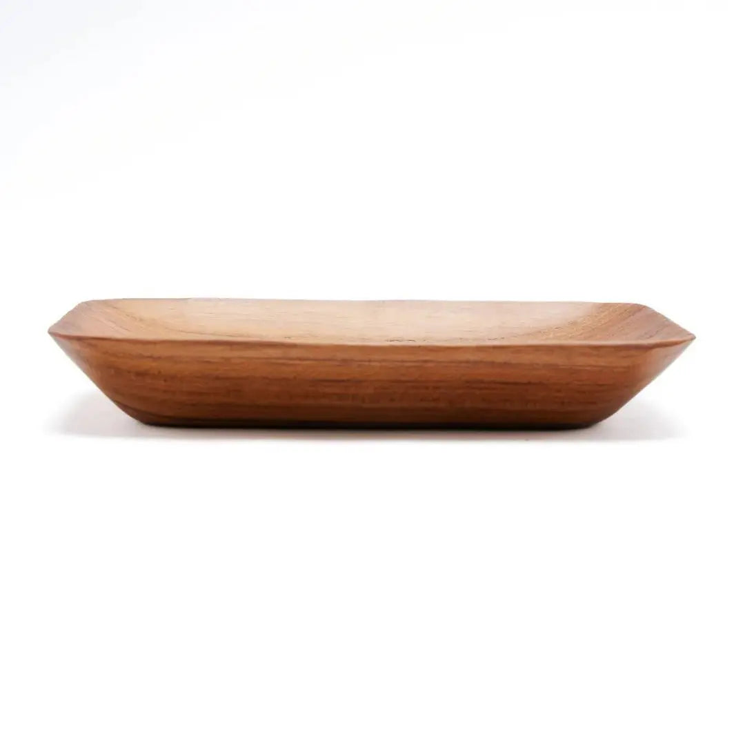 Πλάγια όψη του ρηχού πιάτου Teak Root