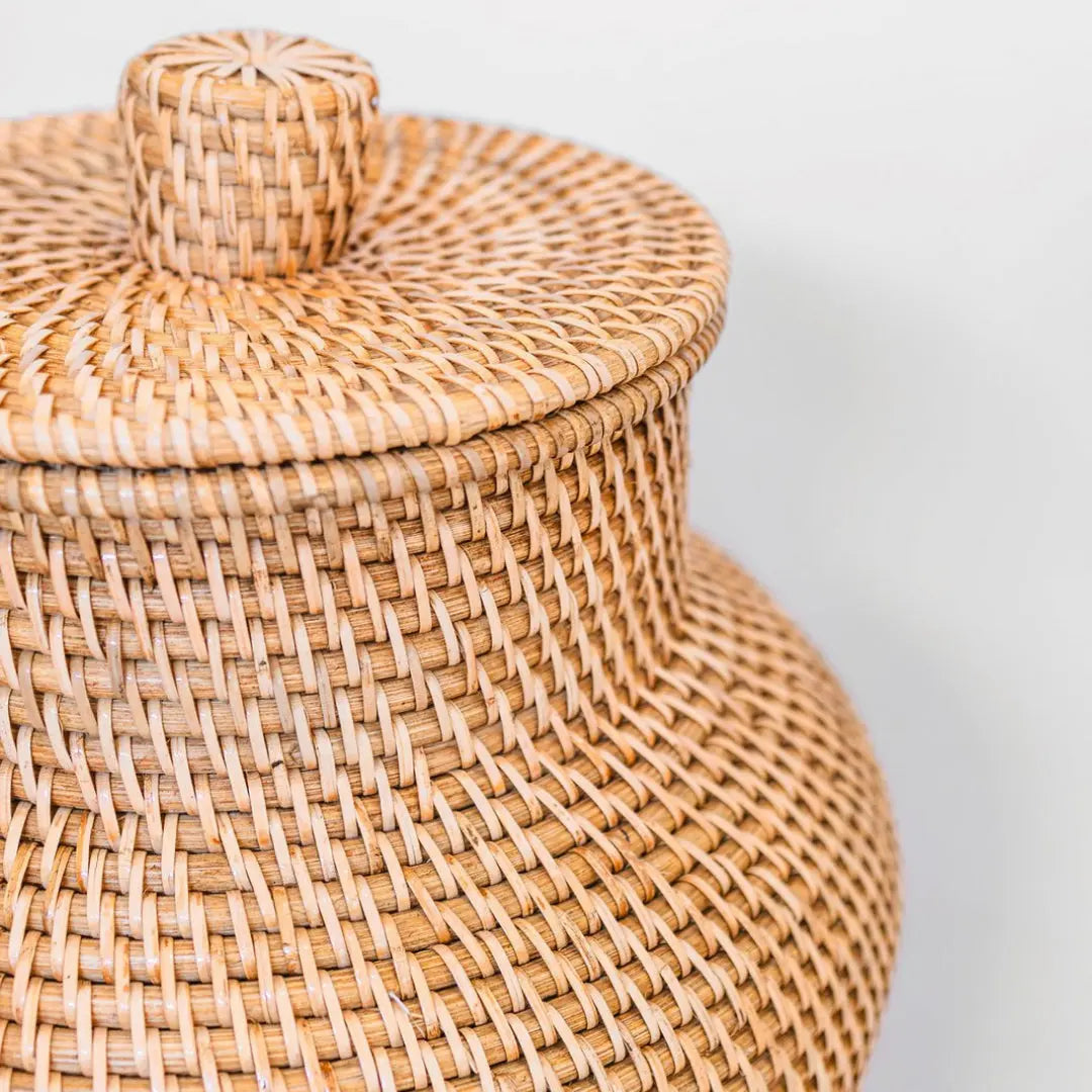 Βάζο Kidung σε διακόσμηση καθιστικού με boho αισθητική - Phos & Gaia